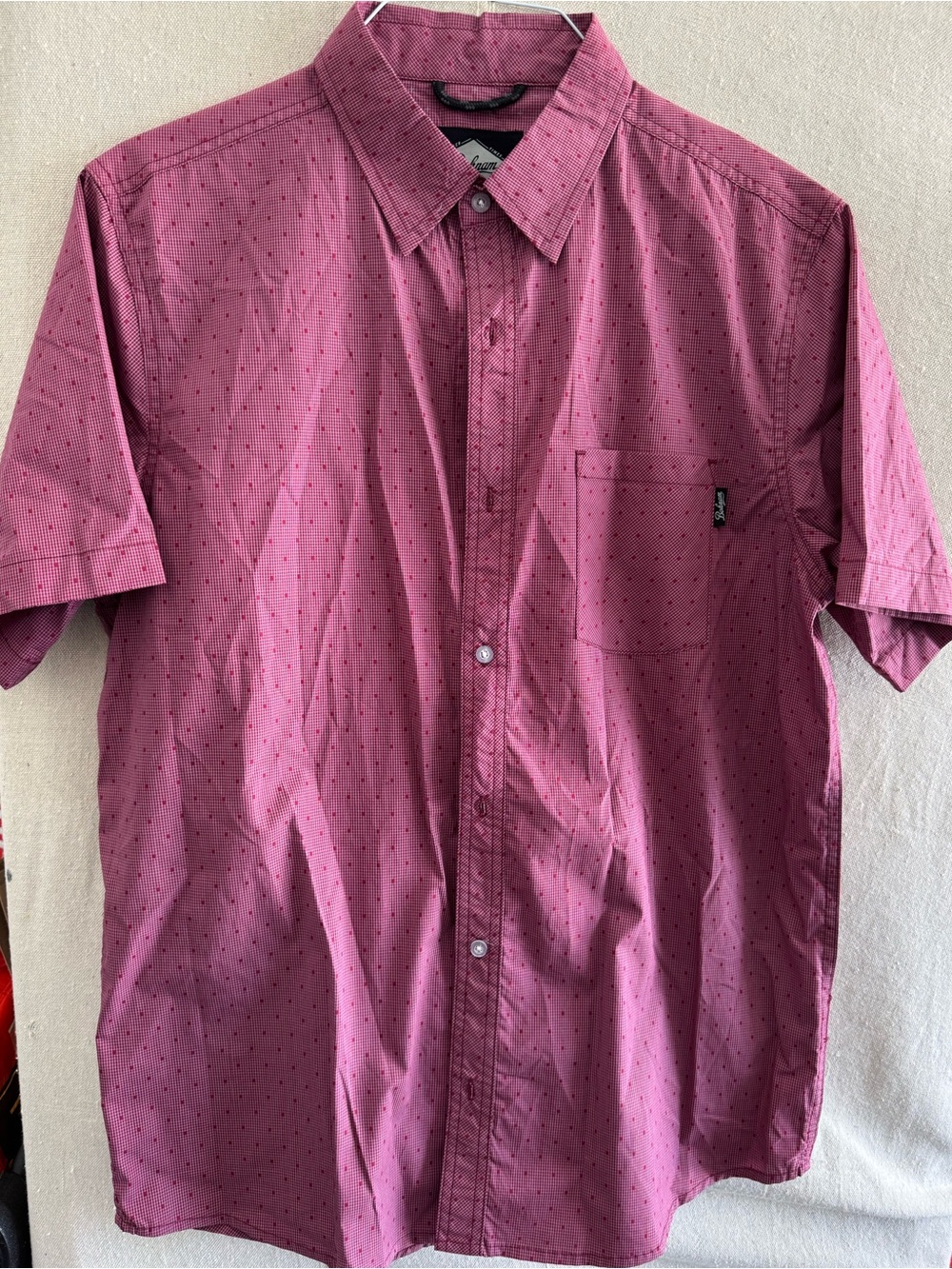 Bohnam LG Men's Short Sleeve Button-Down Shirt in Burgundy